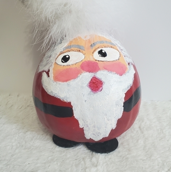 𝅺HANDPAINTED Santa Winter Butternut Squash Home Decoration - Picture 3 of 8